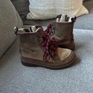 Ugg boys leather WATERPROOF boot